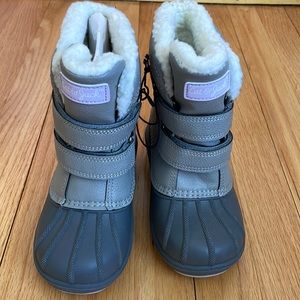 New without tags, cat and jack boots size 11